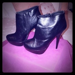 Used Heel Ankle Booties